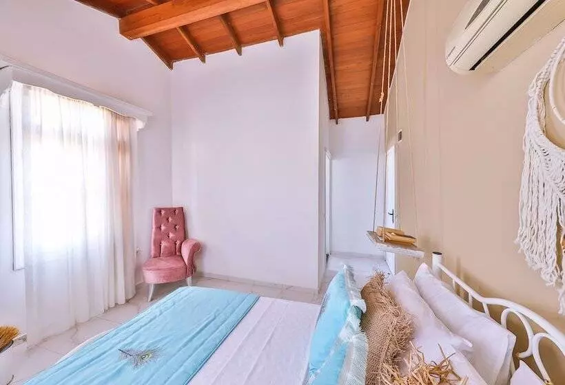 Hotelli Mon Amour Alacati