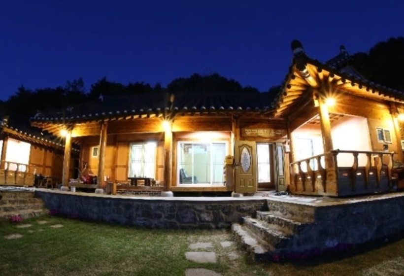 Hotel Okcheon Kkotgureumchaeullu Pension