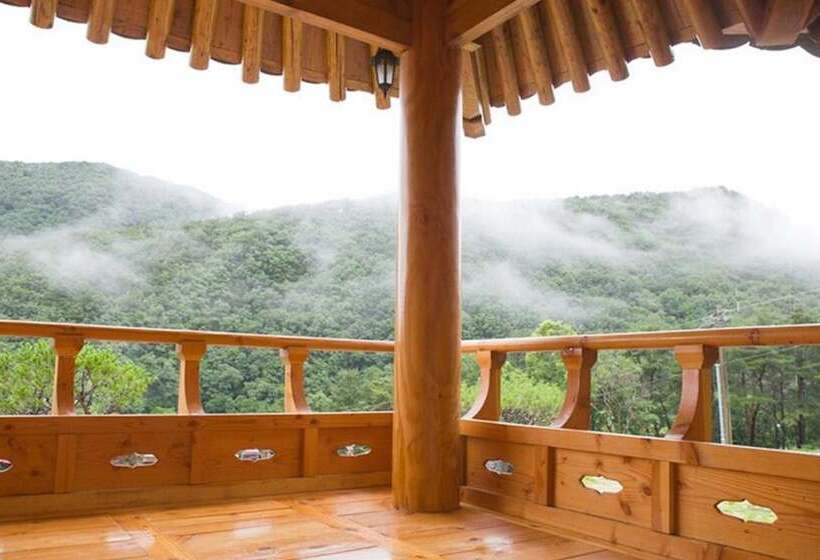 Hotel Okcheon Kkotgureumchaeullu Pension