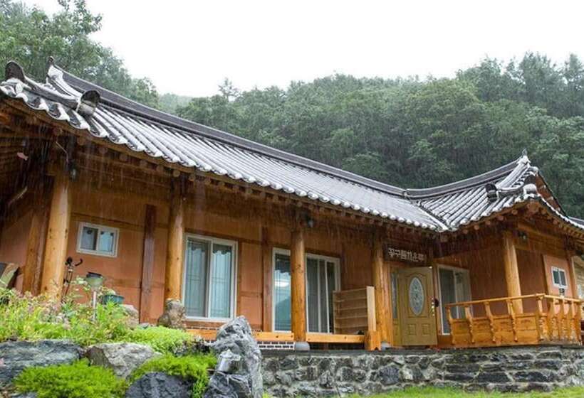 Hotel Okcheon Kkotgureumchaeullu Pension