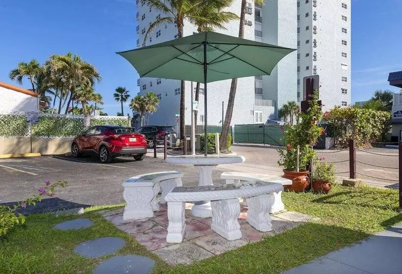 Tropic Isle Hotel And Apartment
