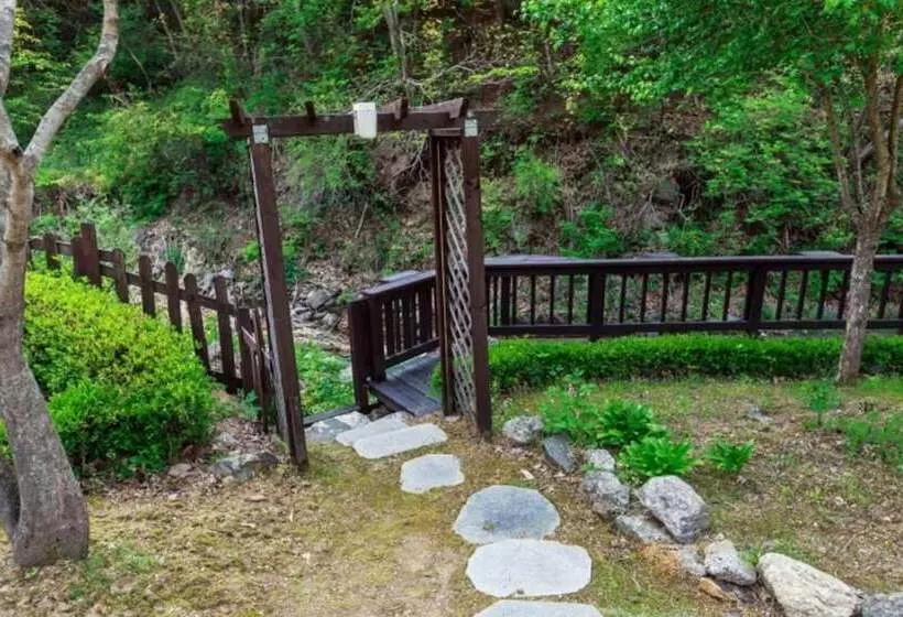 Hotelli Yangpyeong Dorothy Valley Pension