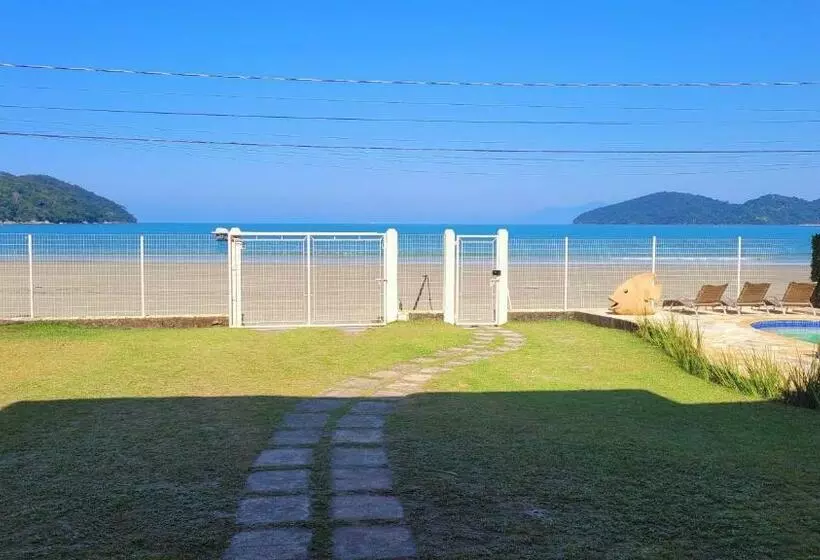 ペンション Pousada Areia E Mar