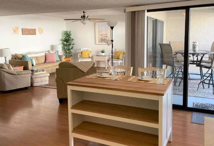 Sea Club Condo #47