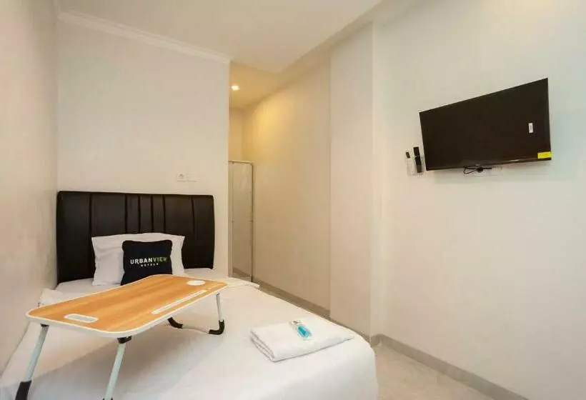 Urbanview Hotel Bong Gajah Lampung