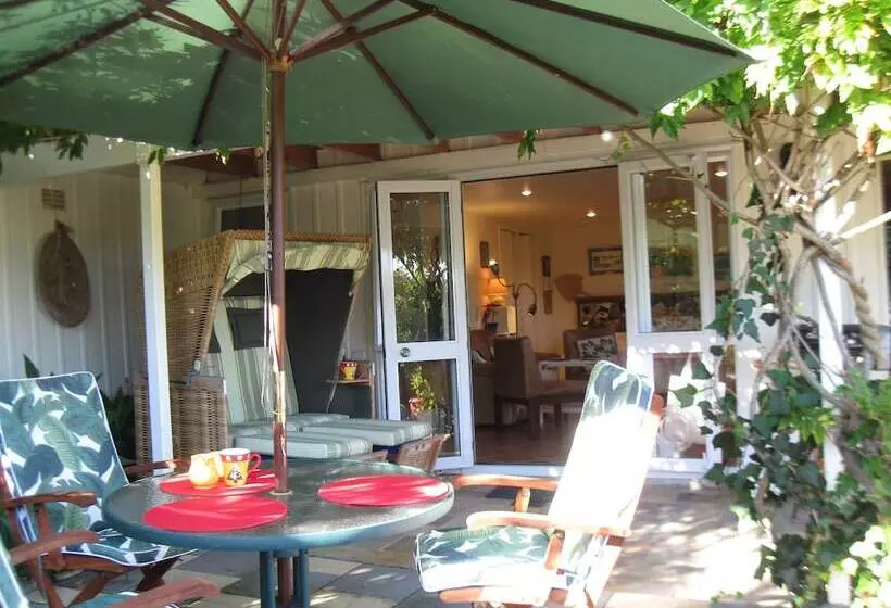 Hotelli Aimeo Cottage