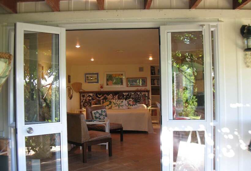 هتل Aimeo Cottage