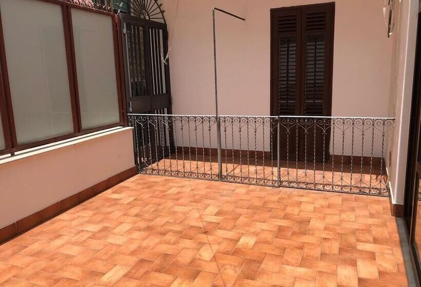 هتل Calatafimi House Casa Vacanze Palermo