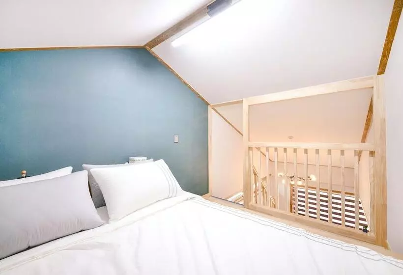 Hotelli Gangneung Raon Pension