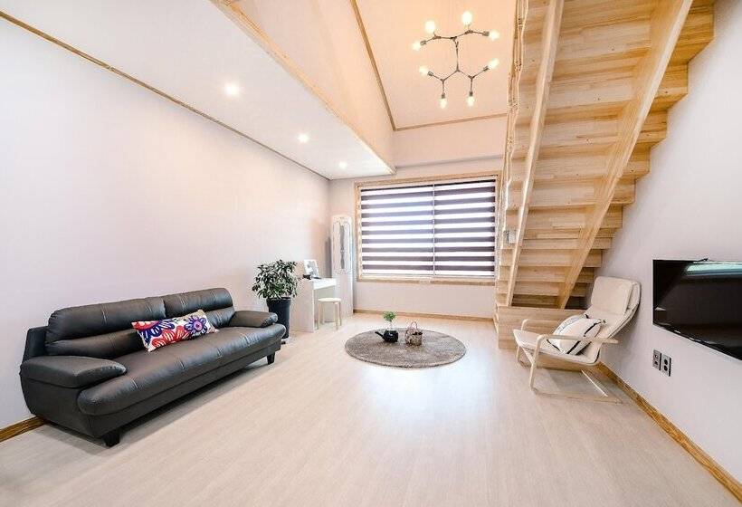 酒店 Gangneung Raon Pension