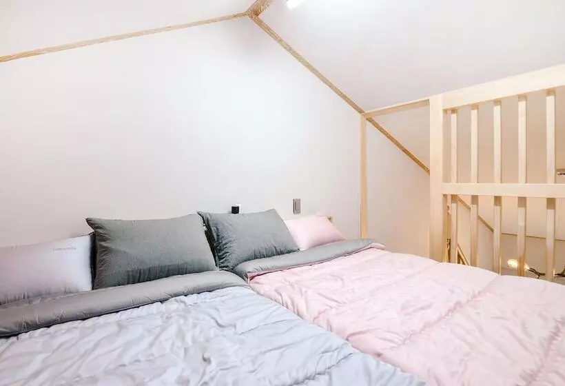 Hotelli Gangneung Raon Pension