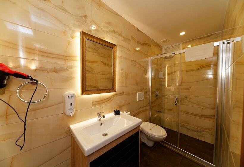 هتل Kral Suit Apartment &