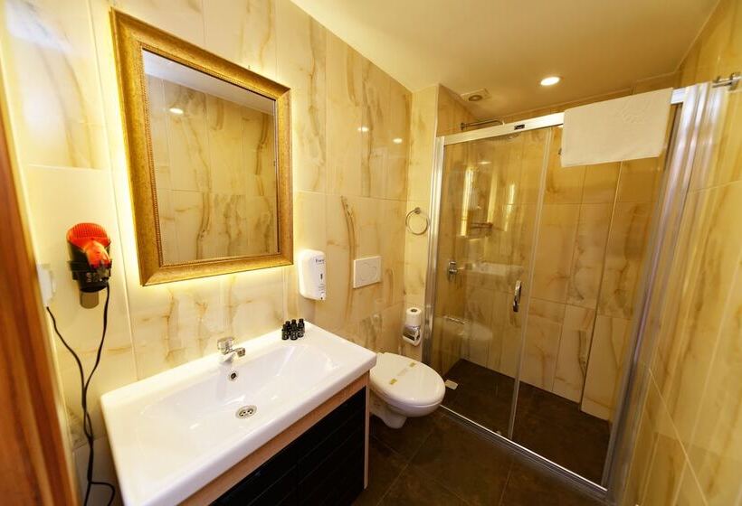 هتل Kral Suit Apartment &