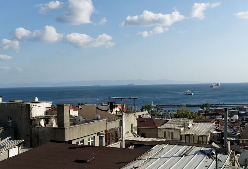 هتل Kral Suit Apartment &