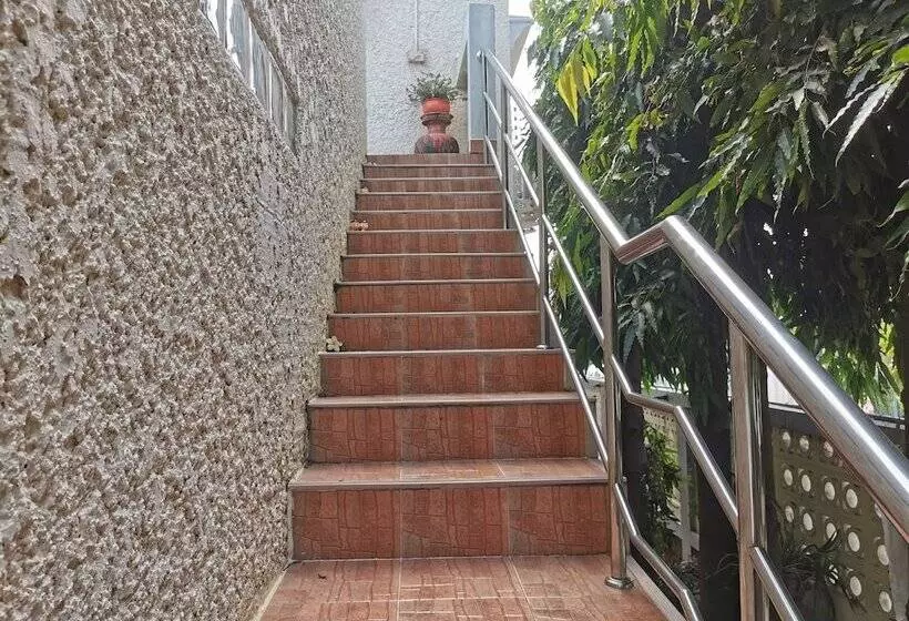 Hotelli Samiya Guesthouse