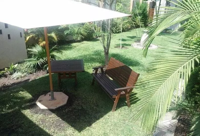 هتل Shamba Lodge