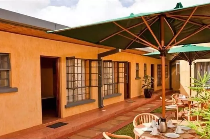 هتل The Meru House