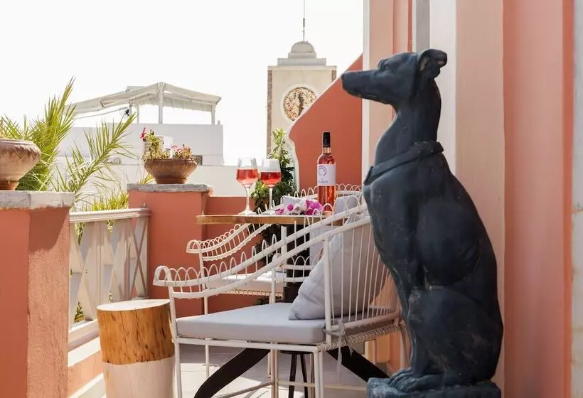 هتل The Museum Project Oia