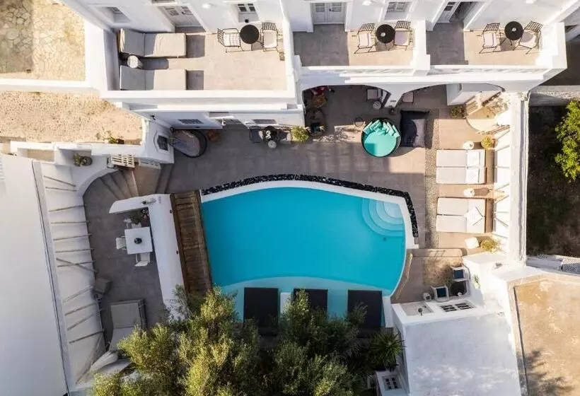 هتل The Museum Project Oia