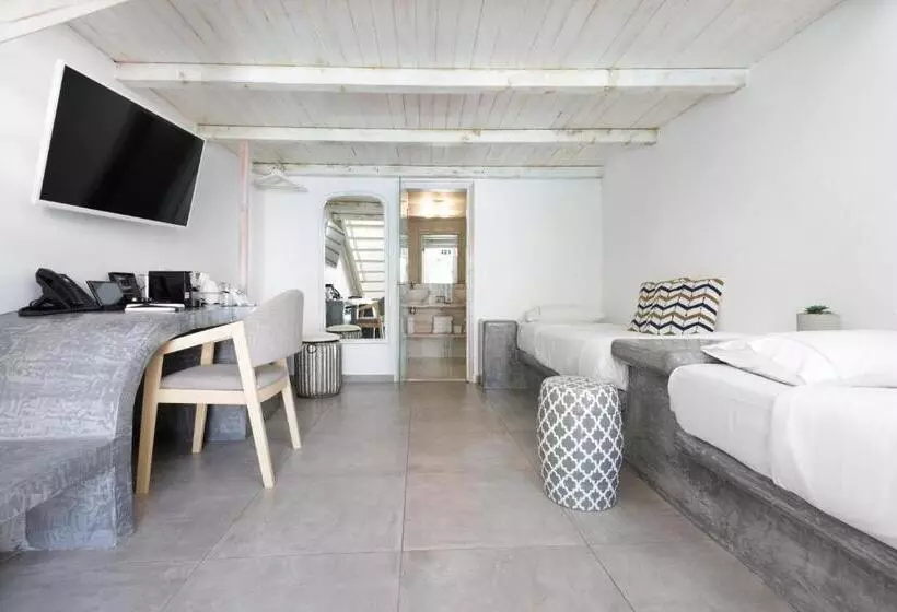 هتل The Museum Project Oia