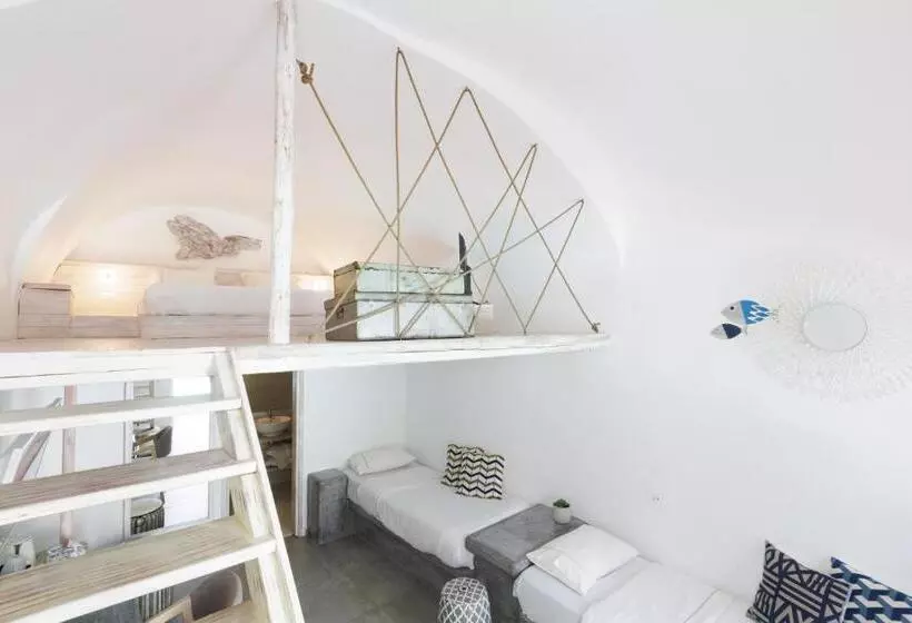 هتل The Museum Project Oia