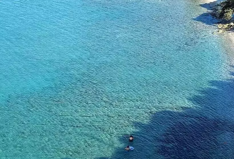 Laila Otel  Karaburun