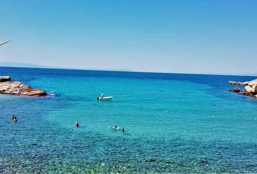 Laila Otel  Karaburun