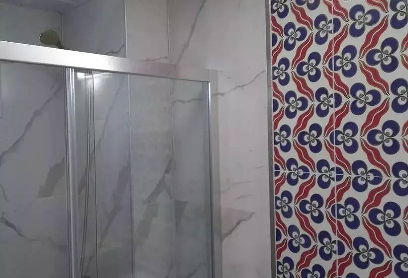 Laila Otel  Karaburun