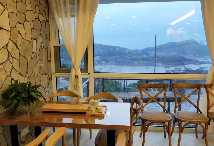 Hotelli 25 Degree Sea Boutique Homestay