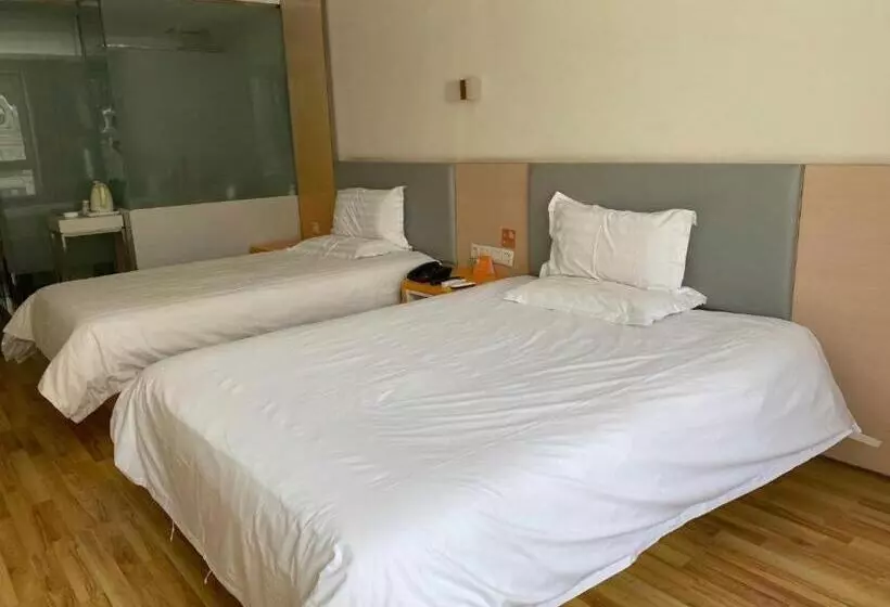هتل 7 Days Inn Harbin West Railway Station