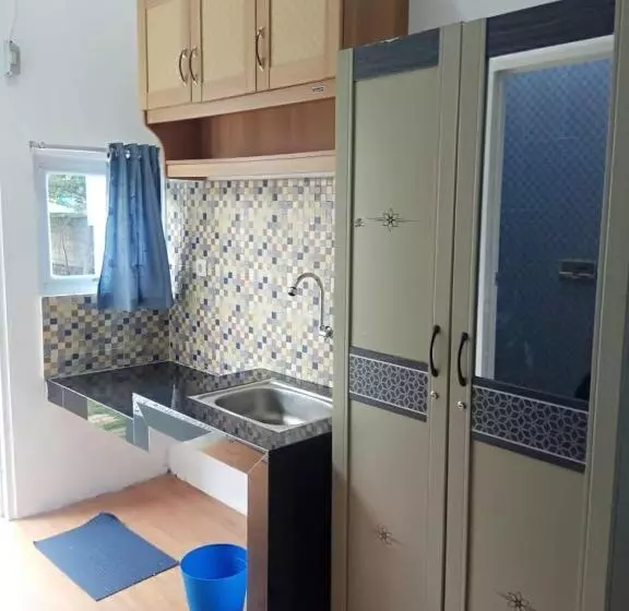هتل Algira Guest House Gunungbatu Syariah