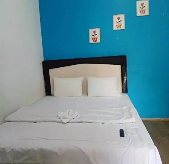 هتل Algira Guest House Gunungbatu Syariah