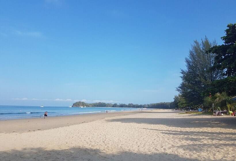 Hotel Baan Chai Lay Apartment