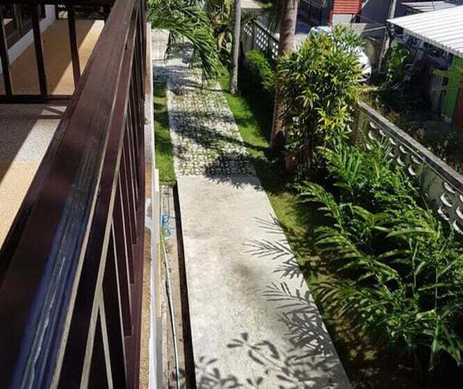 Hotel Baan Chai Lay Apartment