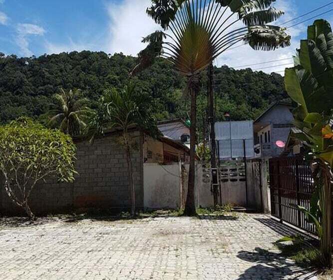 Hotel Baan Chai Lay Apartment