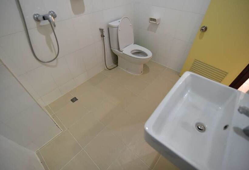 Hotel Baan Chai Lay Apartment