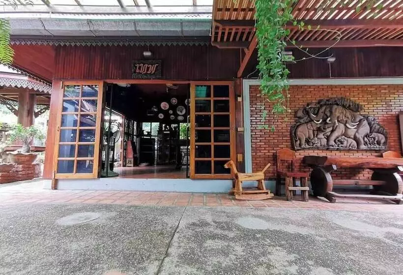 هتل Baanthep Antique Homestay