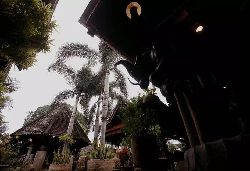 هتل Baanthep Antique Homestay