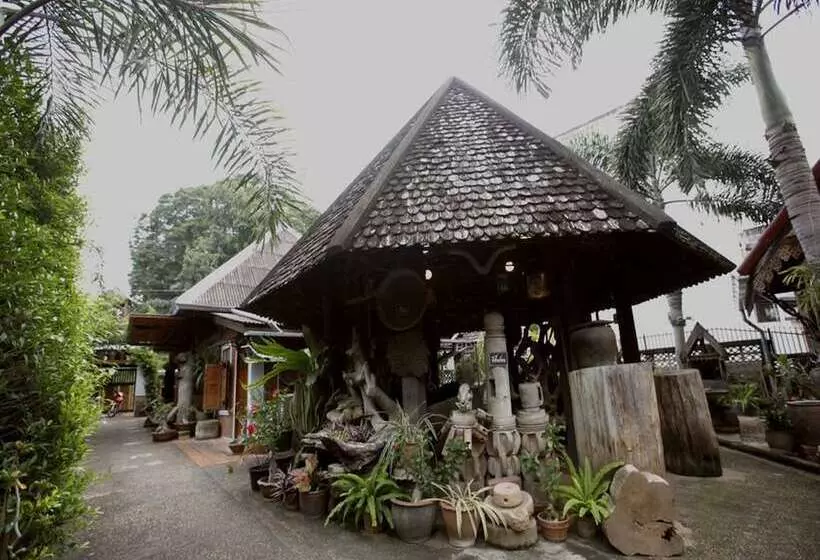هتل Baanthep Antique Homestay