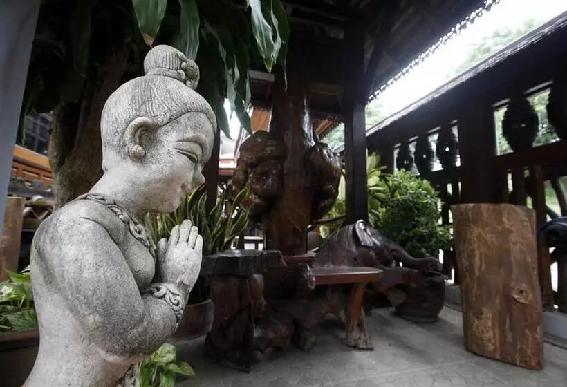 هتل Baanthep Antique Homestay