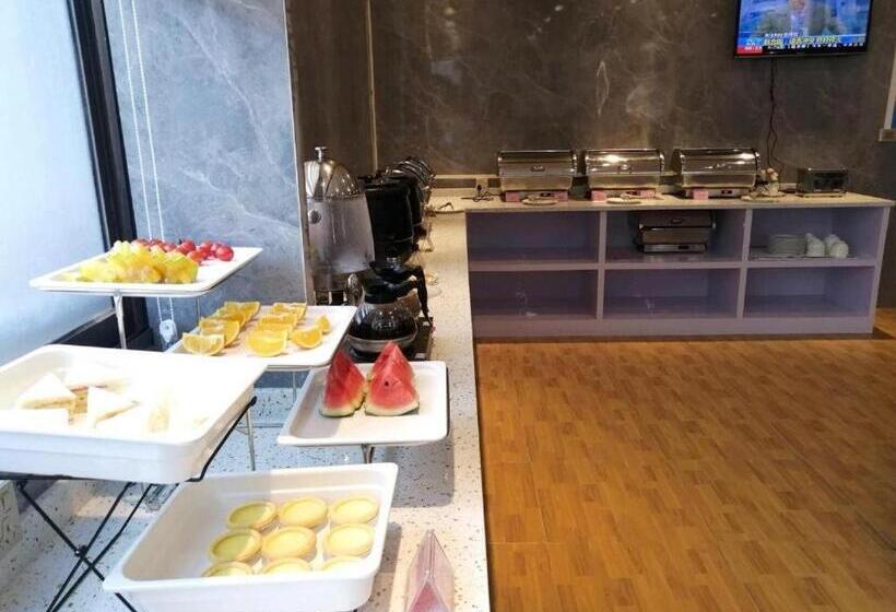 Chonpines Hotel Shenzhen Gongming Honghuashan Metro Station