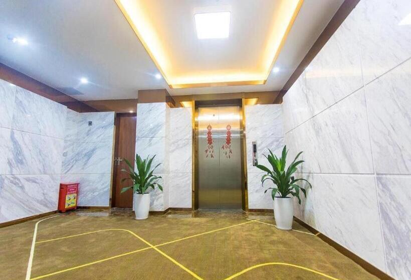 Chonpines Hotel Shenzhen Gongming Honghuashan Metro Station