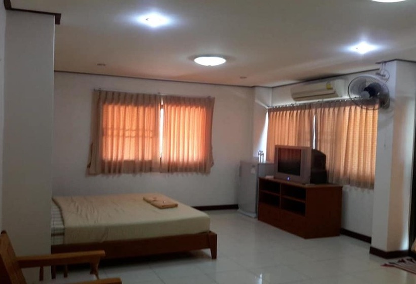 فندق Island Mansion