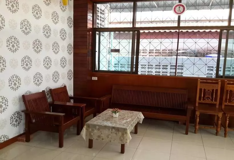 هتل Island Mansion