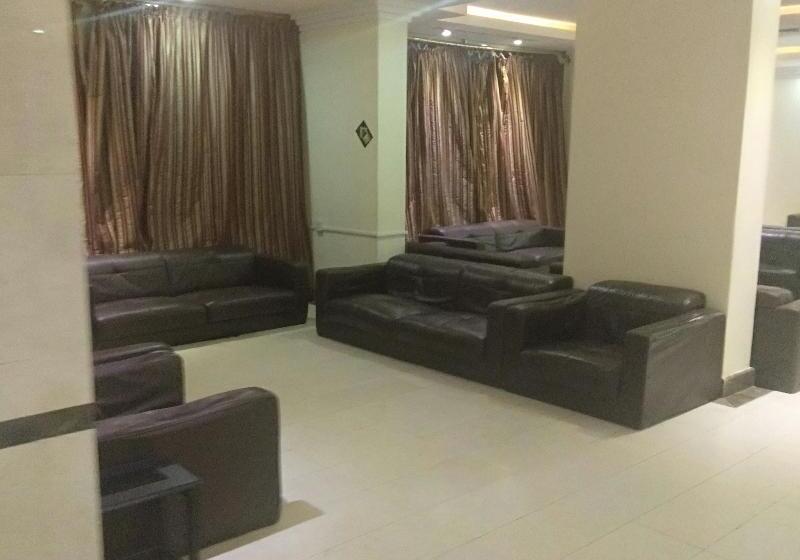 ホテル Oyo 498 Al Rashdoon