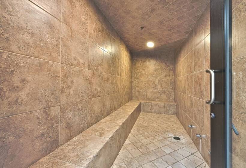 Отель Silverado Lodge By Park City Canyons Village