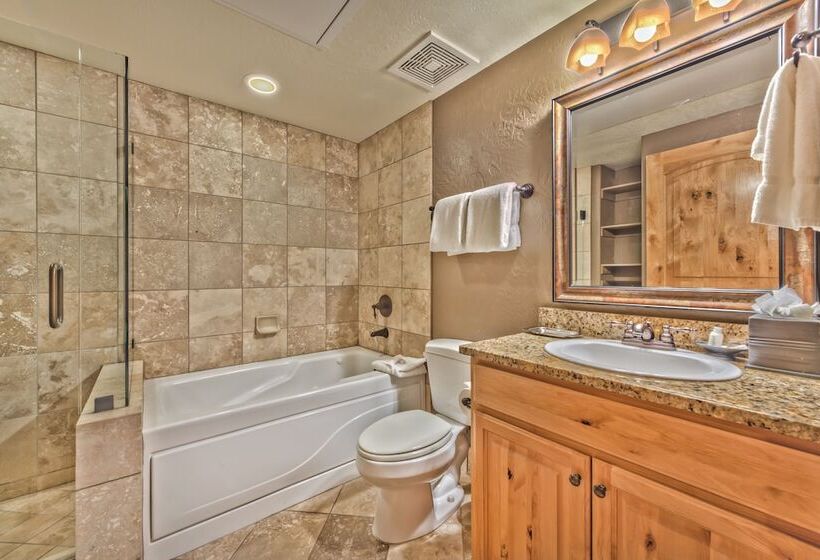 Отель Silverado Lodge By Park City Canyons Village