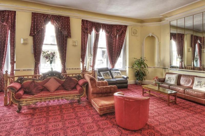 Diamond Hotel Eastbourne By Oyo