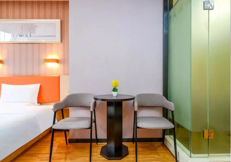 هتل 7days Premium Chongqing Jiefangbei Pedestrian Street Branch