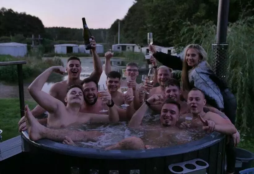 Hotelli Bębnikąt Osada Leśna Puszcza Notecka